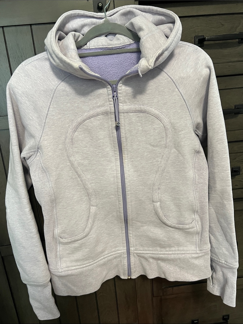 Lululemon scuba lavender color size 8